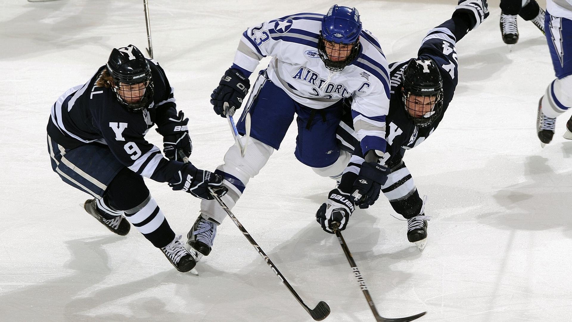 全黑队注重反击速度,进攻转换犀利致命,全黑队战舞