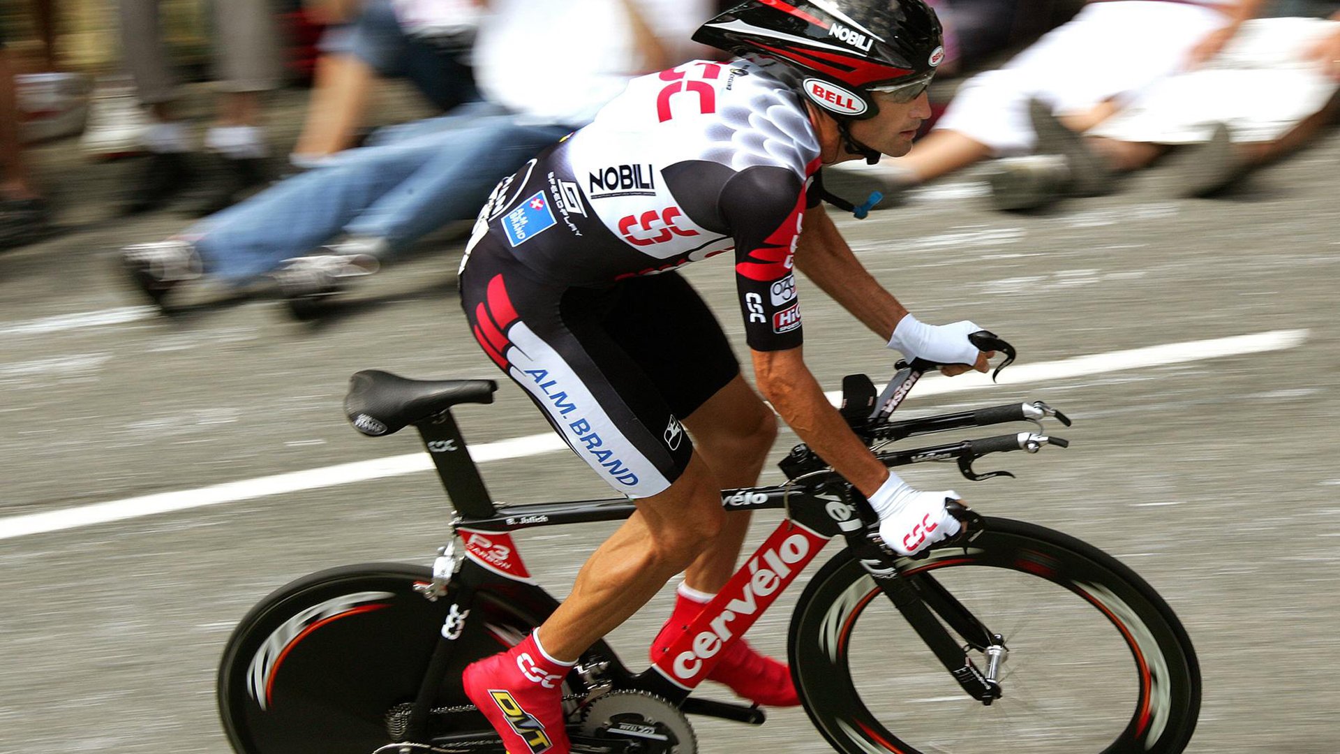 美洲杯激战正酣：传球、突破、破门逐一呈现，“美洲杯”