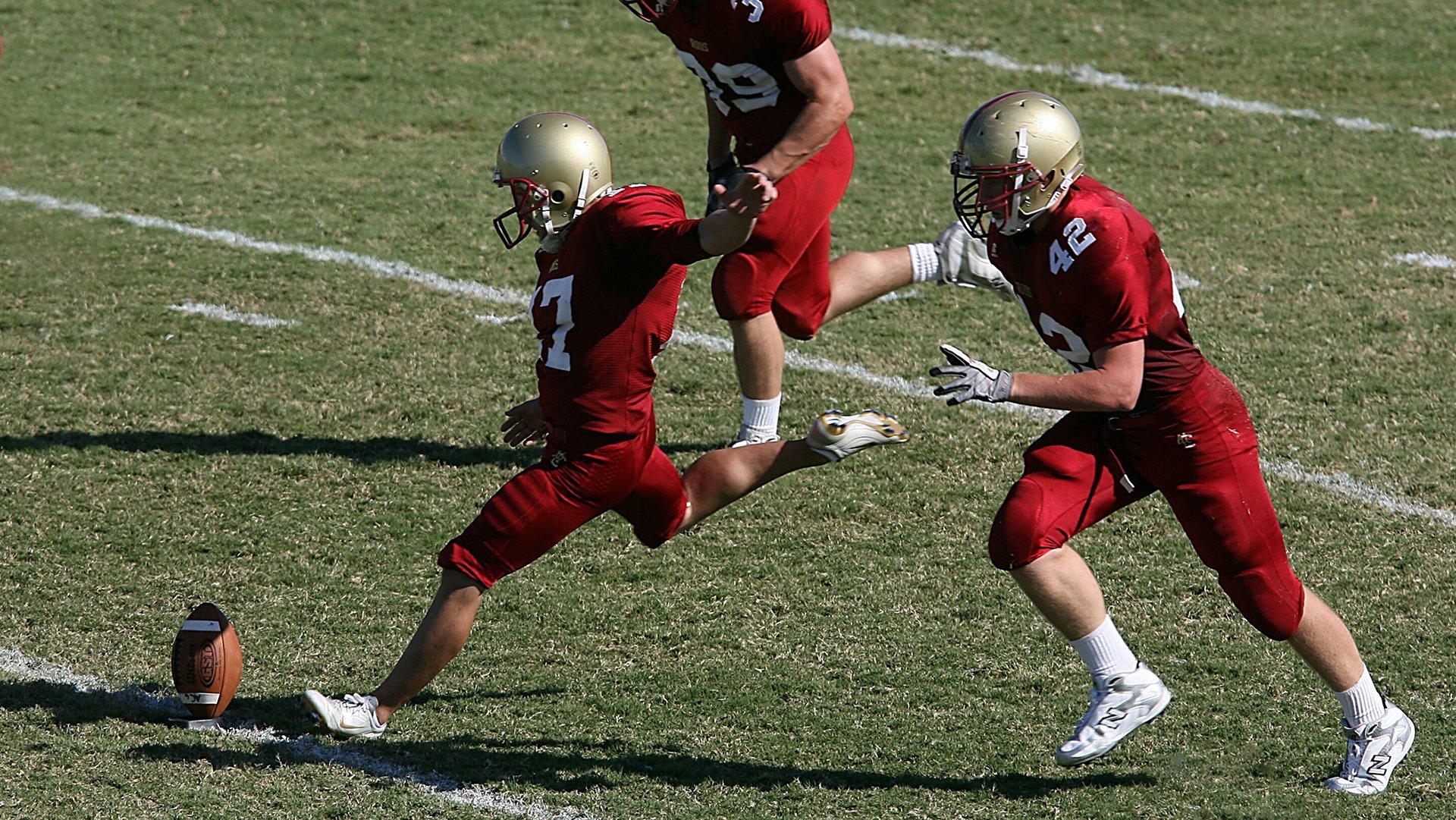 美洲杯激战正酣：传球、突破、破门逐一呈现，“美洲杯”