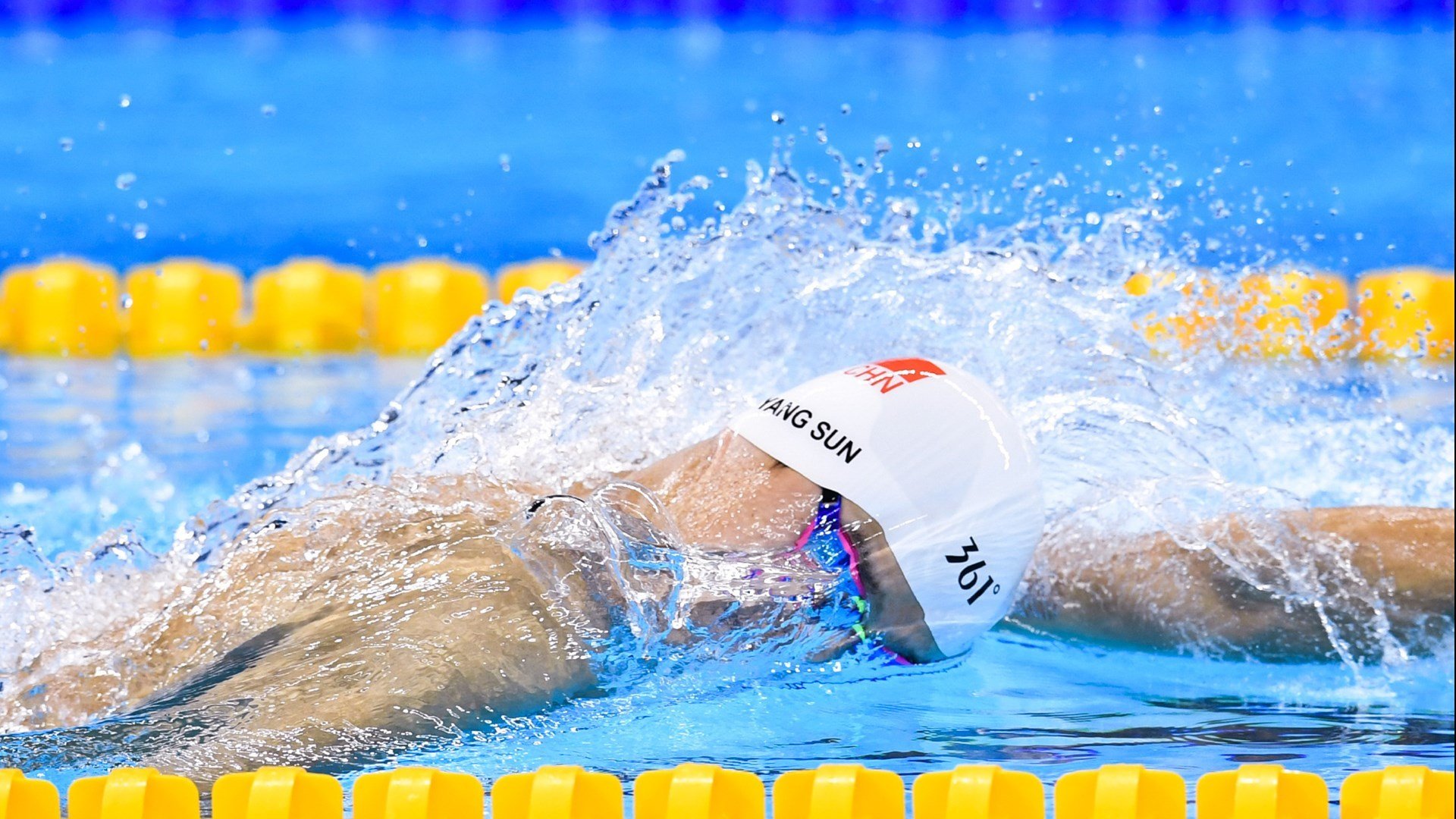 乐鱼（LEYU）体育-国足比赛战术执行力提升，国足阵容战术